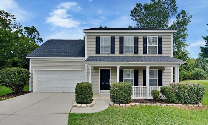 Charlotte Apartment | You will love making this beautiful house your new home!