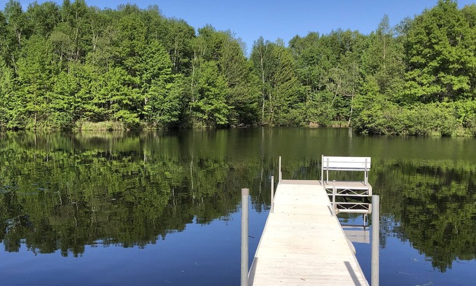 Holcombe House | You will love this Lake Holcombe lake home property suitable for large families