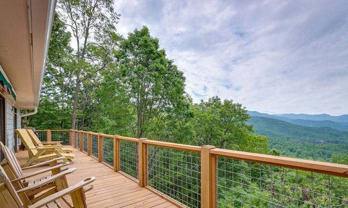 Young Harris House | Young Harris Home w/ Enchanted Valley Views!