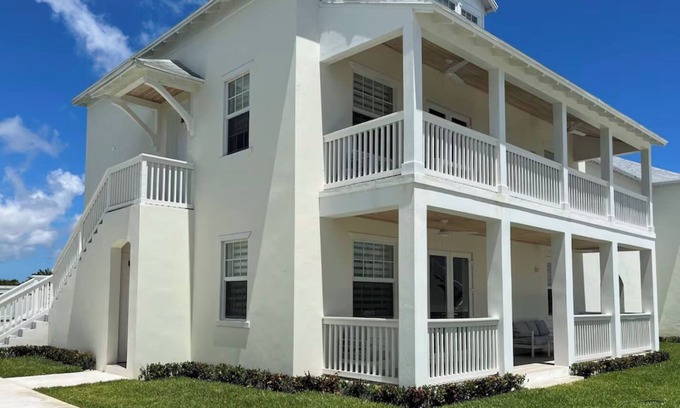 Nassau Apartment | Your Bahamian Escape Awaits: Discover Paradise in Our Perfect Island Retreat