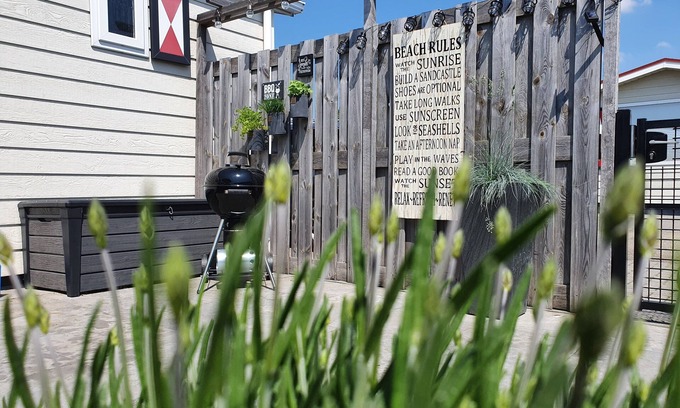 Serooskerke Ski Chalet | Your break in Zeeland! We warmly welcome you and your dog!