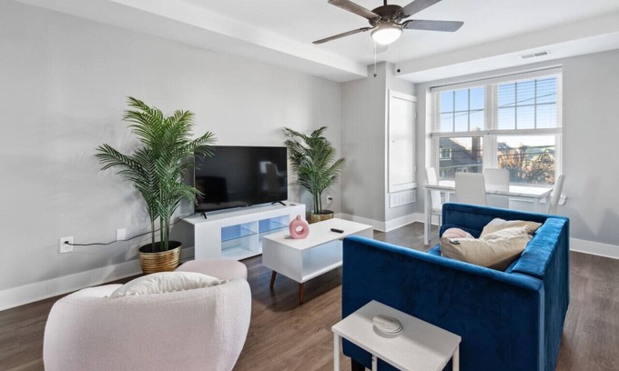 Midtown Apartment | Your Cozy 2-Bedroom Midtown