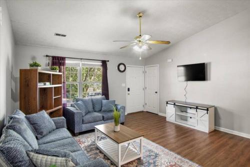 Knoxville House | Your Cozy Home Away from Home