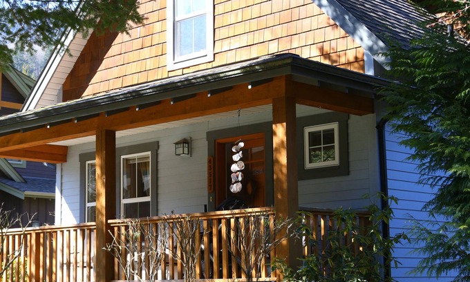 Lindell Beach Cottage | Your Cozy Little Cottage