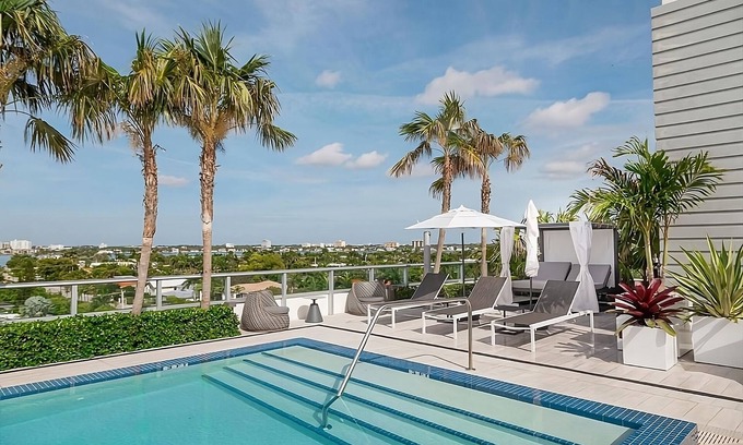 Bay Harbor Islands Hotel | Your Home Away From Home! Spacious Room w/Balcony! Near Oleta River State Park