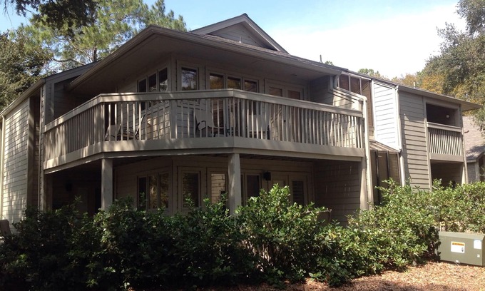 Palmetto Dunes Villa | Your Home Away from Home -5 STAR reviews. Minutes to Palmetto Dunes amenities