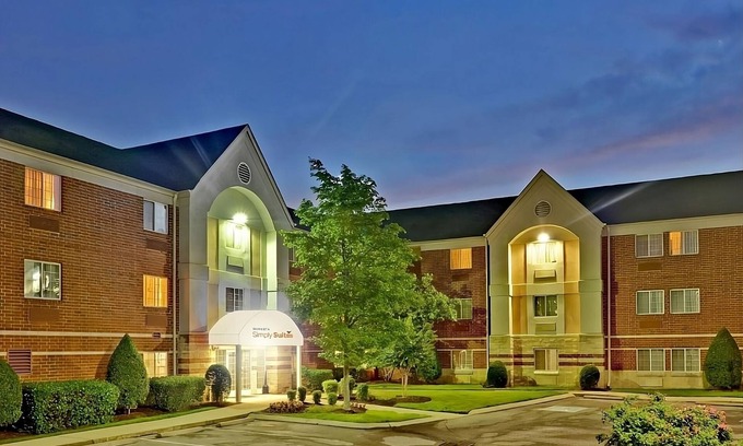 Brentwood House | Your Home Away from Home! 4 Spacious Units, Full Kitchen, Pets Allowed!