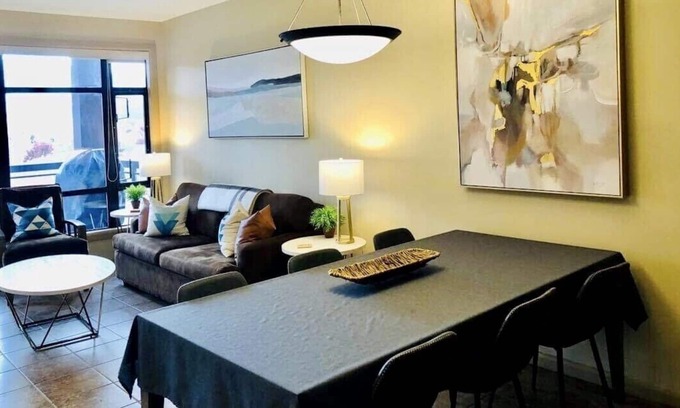 South Pandosy Resort | ~Your Kelowna Oasis Awaits~ let the fun beginπ₯ππ€π
