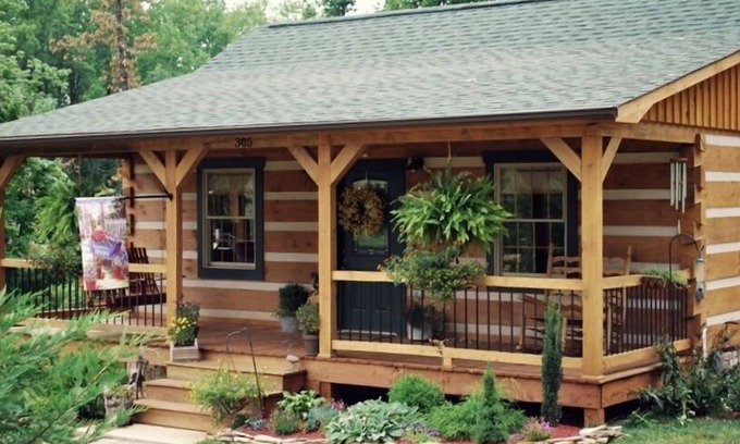 Mount Airy Cabin | Your Mayberry Get-a-Way Cabin- Only 6 miles from Downtown Mount Airy