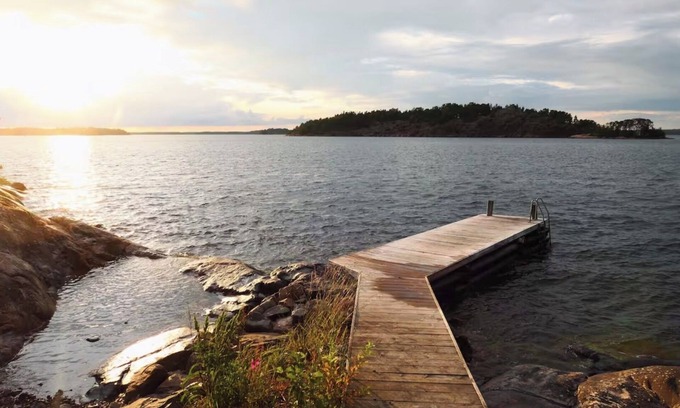 Varmdo Cottage | Your own peninsula with beaches, private docks, amazing sunset and motor boat