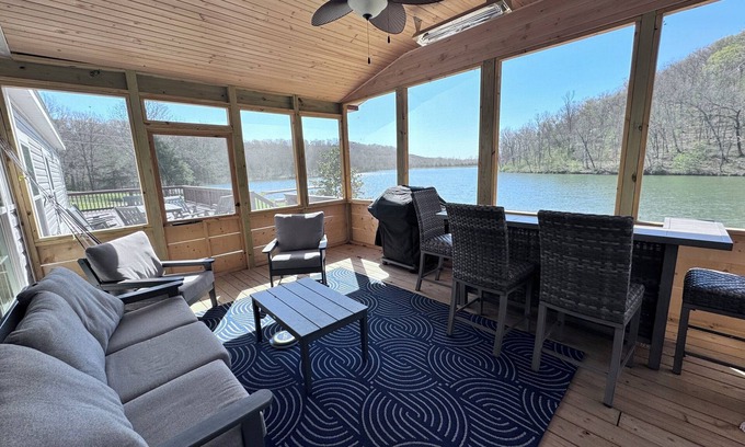 Bruner House | Your Own Private Lake & Lodge—The Midwest’s Hidden Gem Retreat