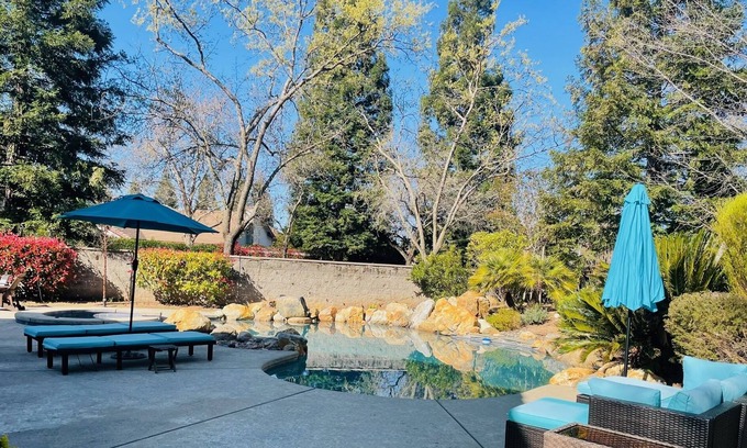 Granite Bay House | Your own private luxury resort in Roseville, CA