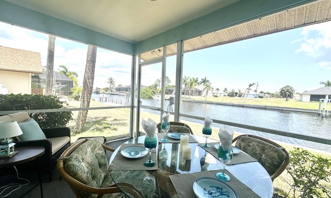 Gulf Cove Cottage | Your peaceful and quaint paradise getaway!