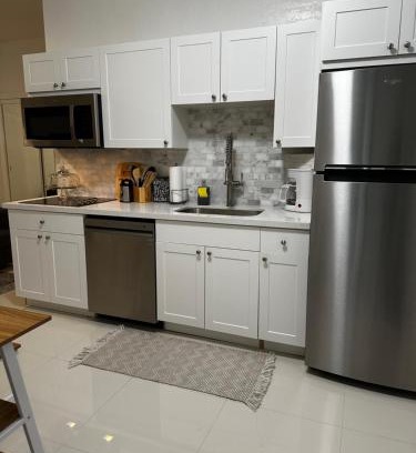 Davie Apartment | Your Place in South Florida