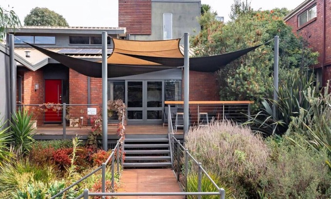 Ballarat North House | Your Private Nature Haven in Ballarat North