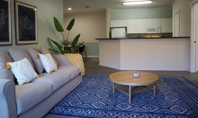 Southside Apartment | Your Relaxing Home From Home