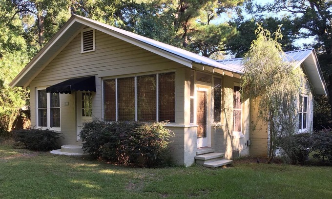 Fairhope House | Your Short Term Furnished Rental in the South's Most Desirable Town - Fairhope.