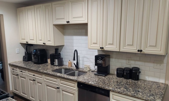 Lilburn House | Your Stone Mountain Retreat!