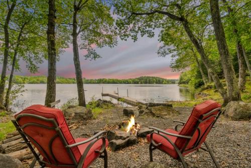 Wayne House | Your Trail's End in Maine