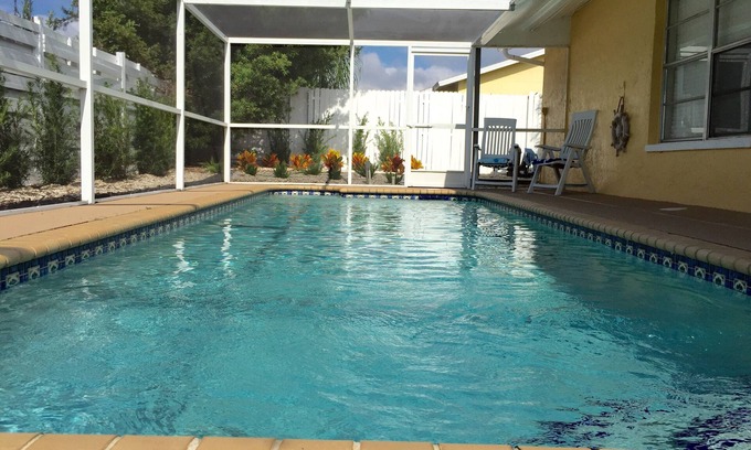 South Bradenton House | Your Tropical Paradise with heated saltwater pool