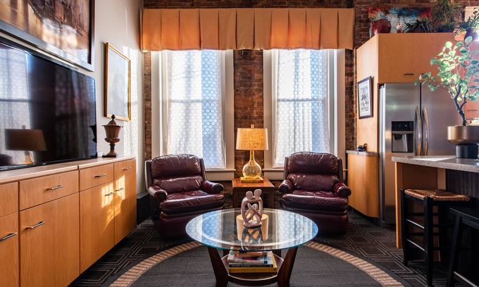 Smoketown Jackson House | YOUR URBAN OASIS - Paristown, Downtown, Highlands, NULU - brand new!