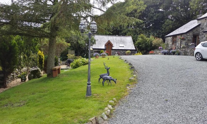 Tywyn House | Yr Hen Beudy