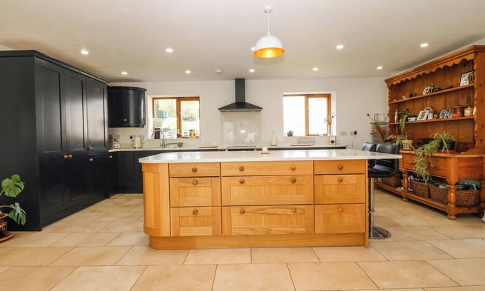 Penmon Cottage | Yr Hen Dairy