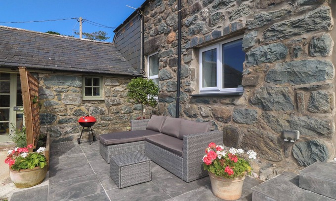 Dyffryn Ardudwy Cottage | Yr Ysgubor