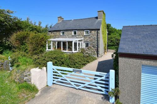 Garn Fadryn House | Ysgubor Bach
