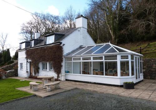 Llanelltyd House | Ysgubor Illtyd