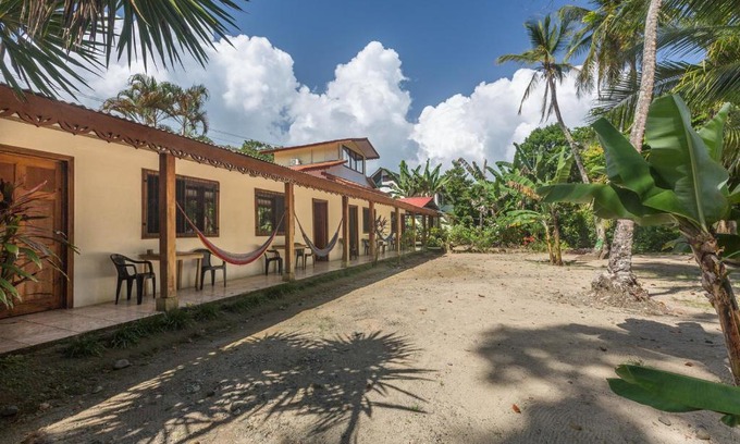 Puerto Viejo de Talamanca Hotel | Yucca Beachfront Hotel