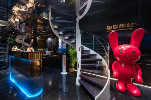 Haizhu Hotel | Yueta X E-sports Hotel (Guangzhou dongxiaonan subway station store)