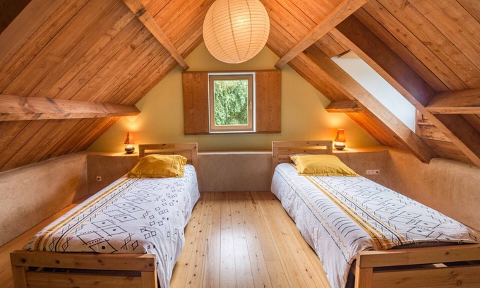 Lampaul-Ploudalmezeau Ski Chalet | YUKTI HOUSE - Pretty house near the beach