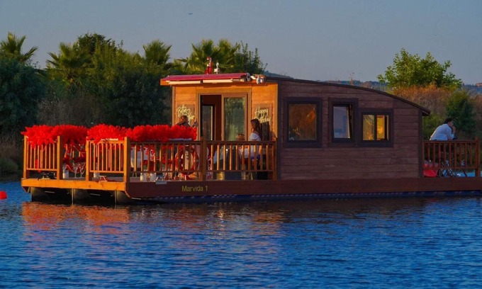 Sultanahmet Boat Rental | Yuzen Hotel