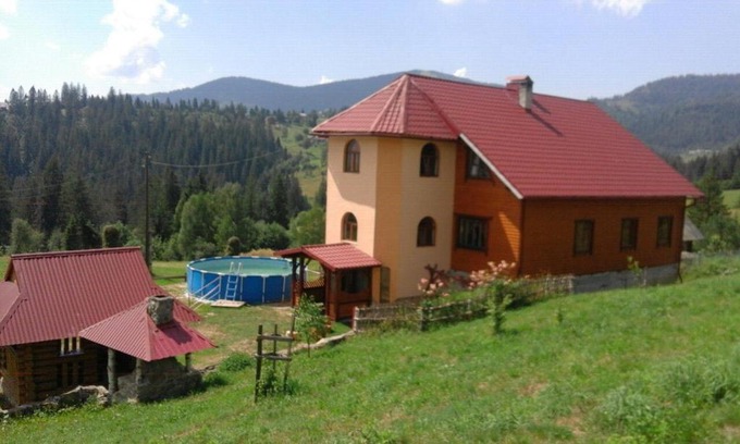 Slavske Cabin | Zacharovany Karpaty