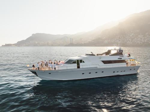 Palais des Festivals - Old Port Boat Rental | Zaffiro Yacht - Festival de la plaisance Cannes 2024