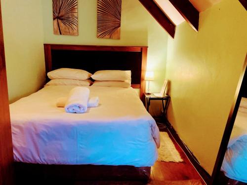 West Beach House | Zagorski’s Bed and breakfast