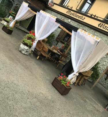 Walidrogi Hotel | Zajazd Myśliwska