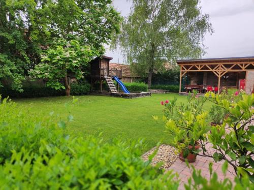 Zamardi Apartment | Zamárdi Trafóház