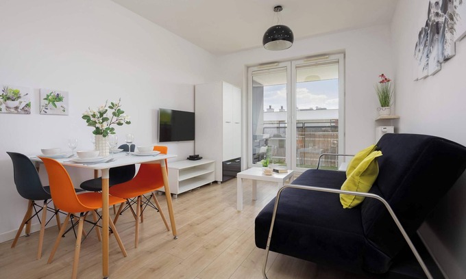 Targowek Apartment | Zamkowa 5 | Warszawa | Modern Apartment | Parking | Balcony