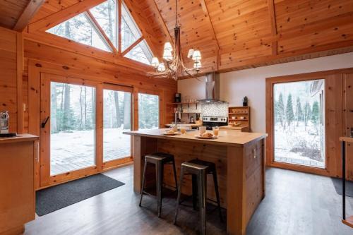 Chertsey Ski Chalet | Zazz - For precious moments with family or friends