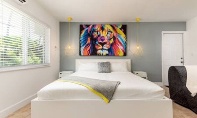 Central Corals Apartment | Zebra House Oasis, Ultimate Ft. Lauderdale Studio