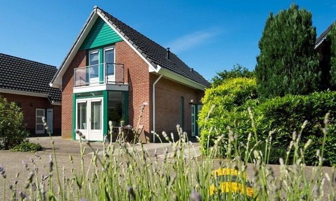Westenschouwen Villa | Zeepe Duinen 17 recreation home with atmospheric living area