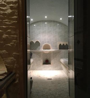 Saint-Pierre-le-Vieux Bed & Breakfast | Zen au Marais Hammam Massages