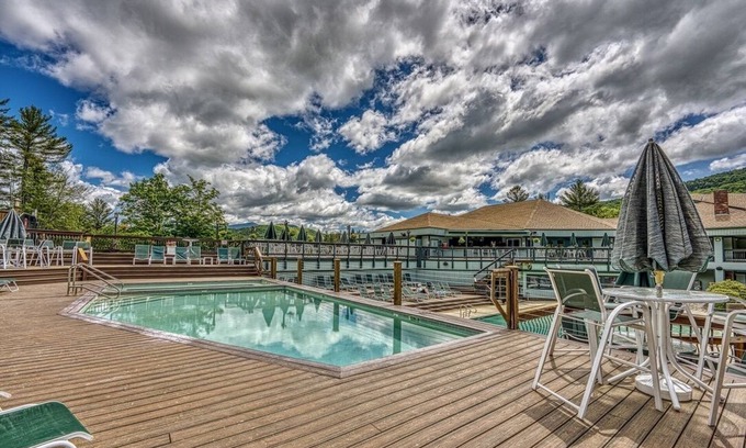 Campton Cabin | Zen Oasis - Cozy Private place in White Mountains w/Projector, Pool, Hot tub