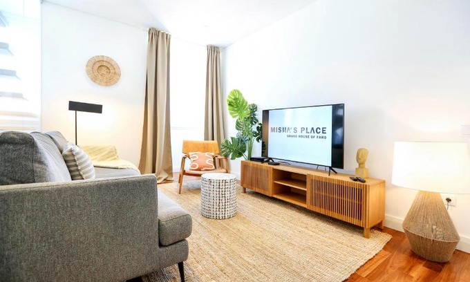 Se Apartment | Zen & Tan Apartment