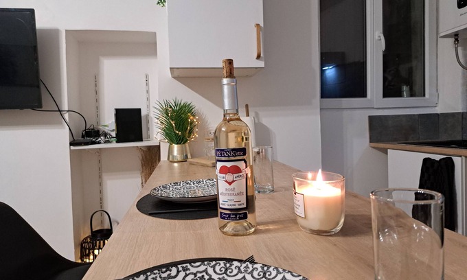 Faubourg Apartment | Zenappart - P2 near city center on ground floor