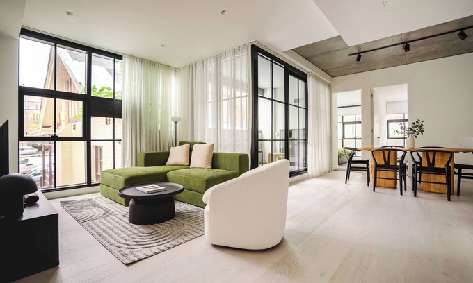 Collingwood Condo | Zephyr Condo Oasis with Heated Pool-Gym-Office