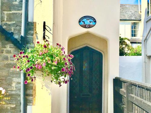 Ryde House | Zeta Cottage