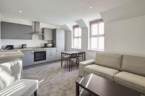 Loftus Apartment | Zetland House Apartment 6 Loftus